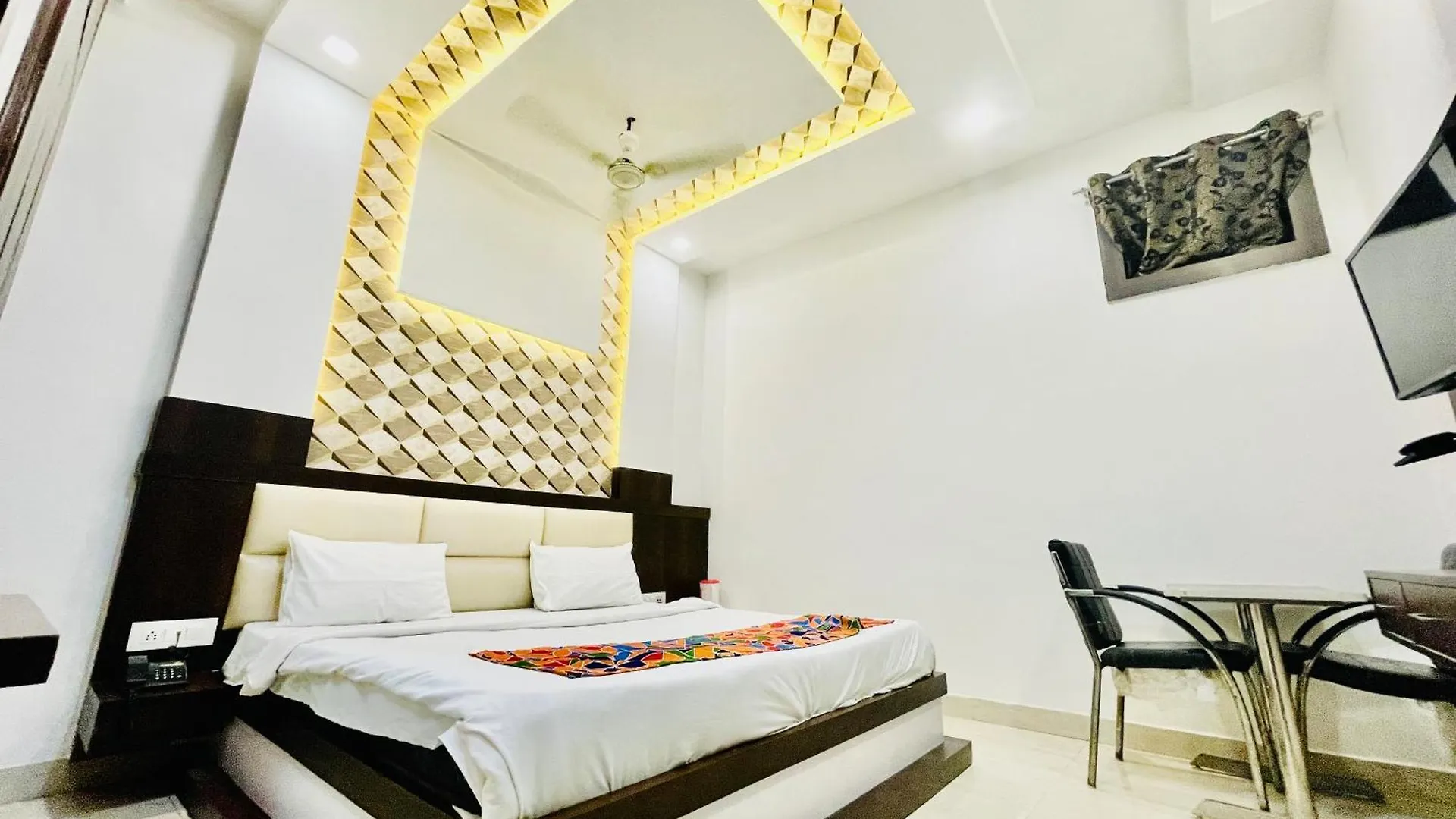 Hotel Urban Home Stay Near Taj Mahal Tajganj India