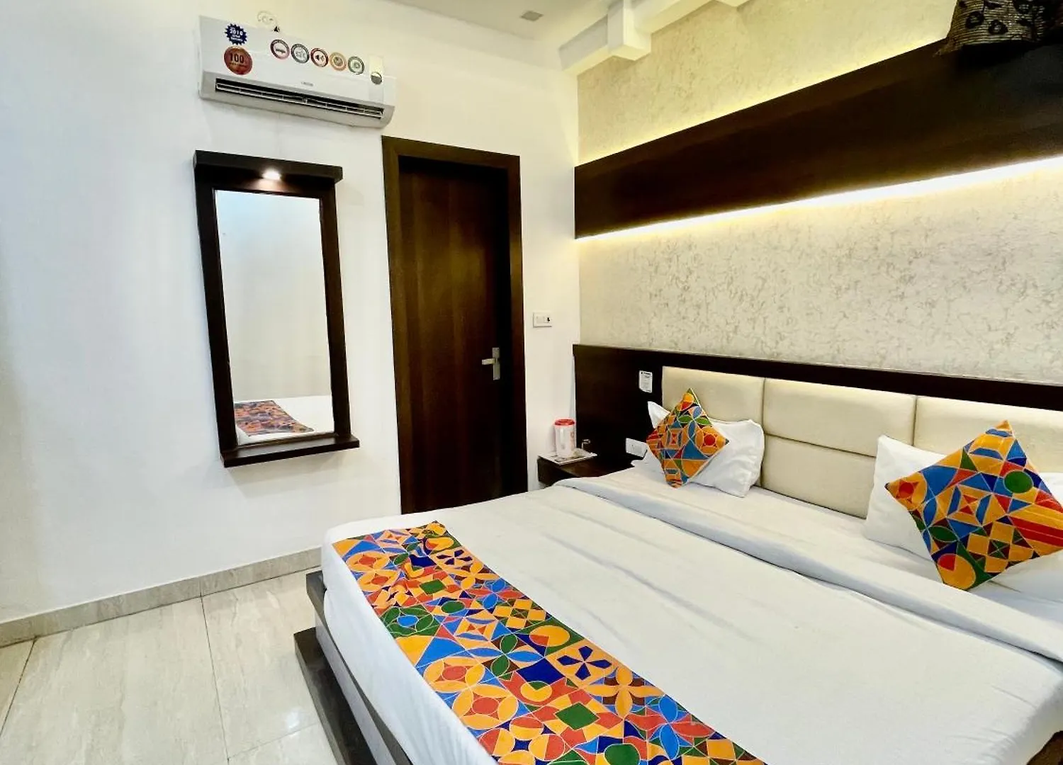 Hotel Urban Home Stay Near Taj Mahal Tajganj
